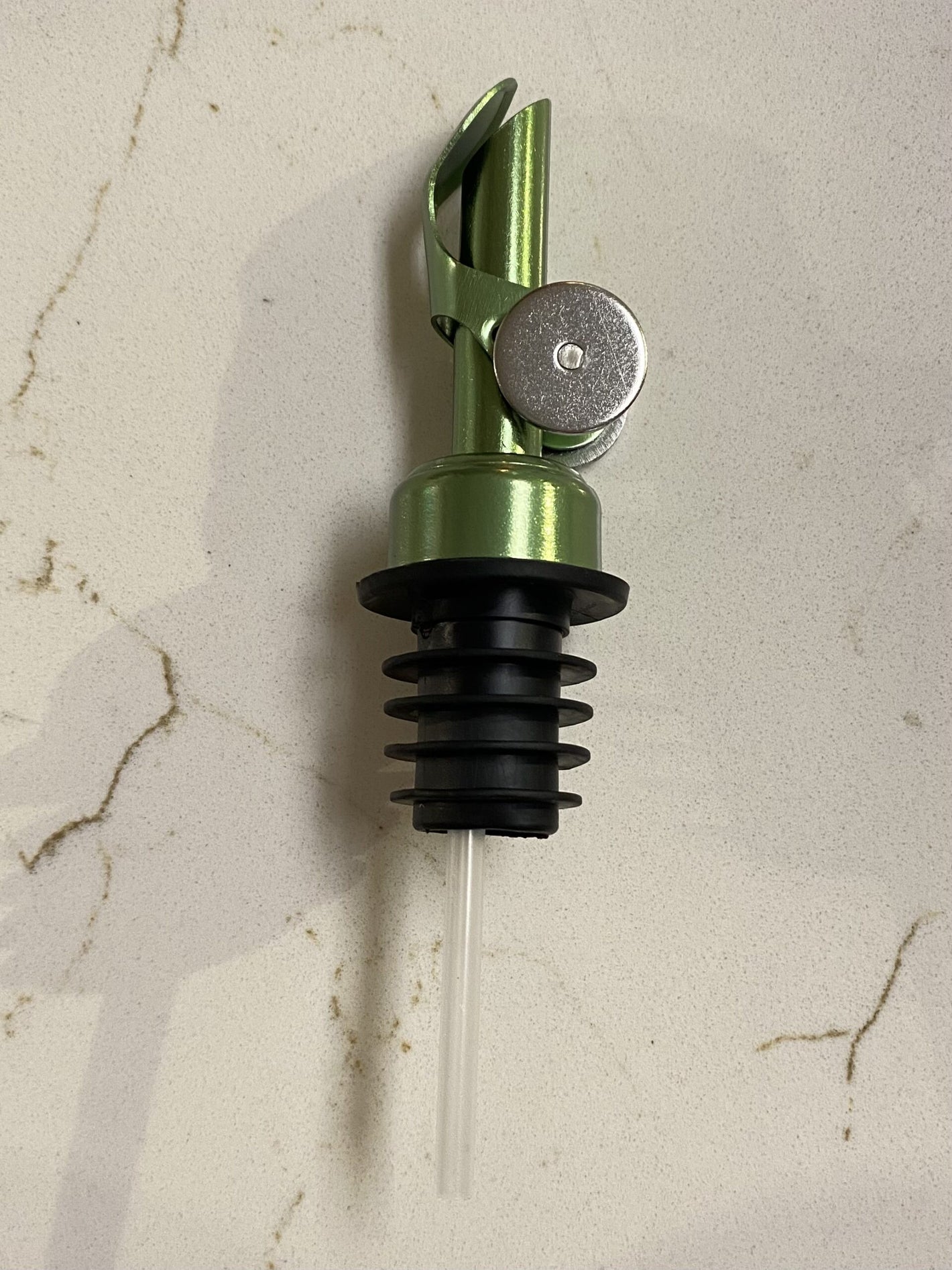 Metallic Green Spout w/ Metal Straw